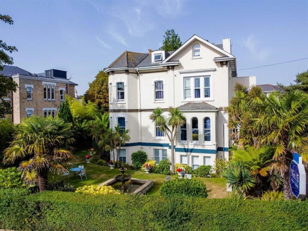 Отель No5 Durley Road Борнмут Экстерьер фото