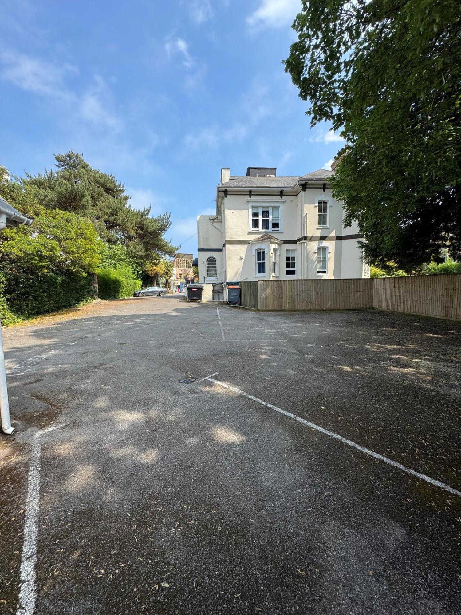 Отель No5 Durley Road Борнмут Экстерьер фото